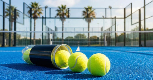 Pelotas de pádel: en qué fijarte para que no se mueran a la segunda reta