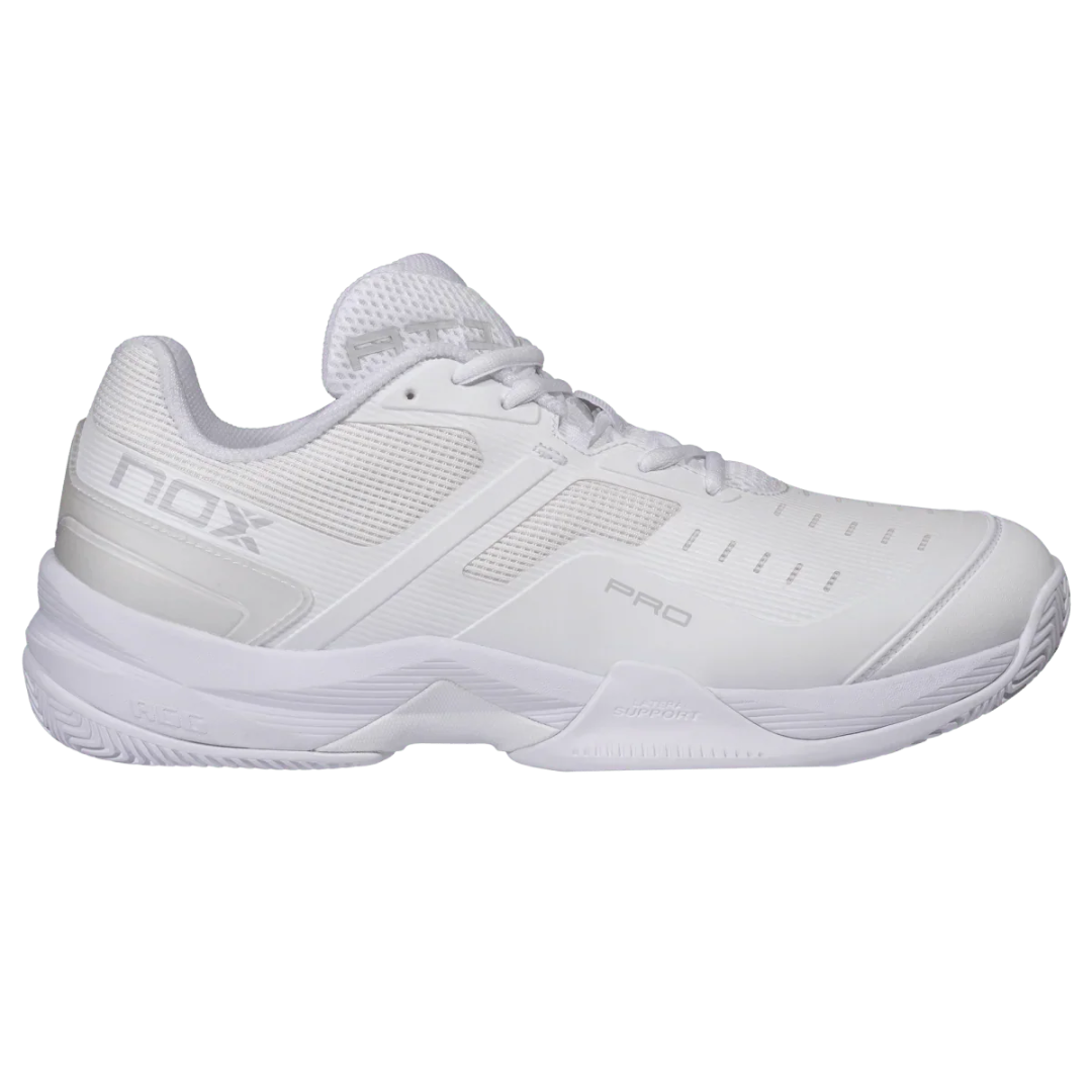 Tenis de pádel Nox AT10 Pro Blanco y Gris 2026, calzado técnico certificado en Padel Storage México