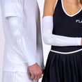 Load the image into the gallery view, Floky Manga Padel No Strain Evolution Blanco
