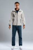 Cargar la imagen en la vista de la galería, Chaqueta Nox Softshell Team Grey Hombre
