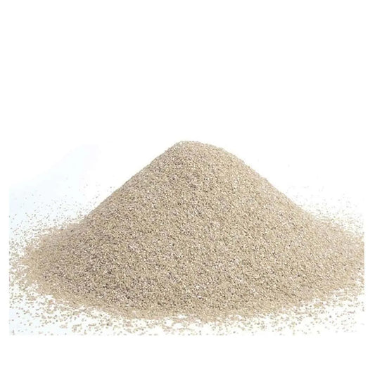 Monticulo de arena silica fina granulometria 40/50 para pasto sintetico de padel. 