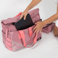 Cargar la imagen en la vista de la galería, Bolsa Adidas Weekend Rosa 2026
