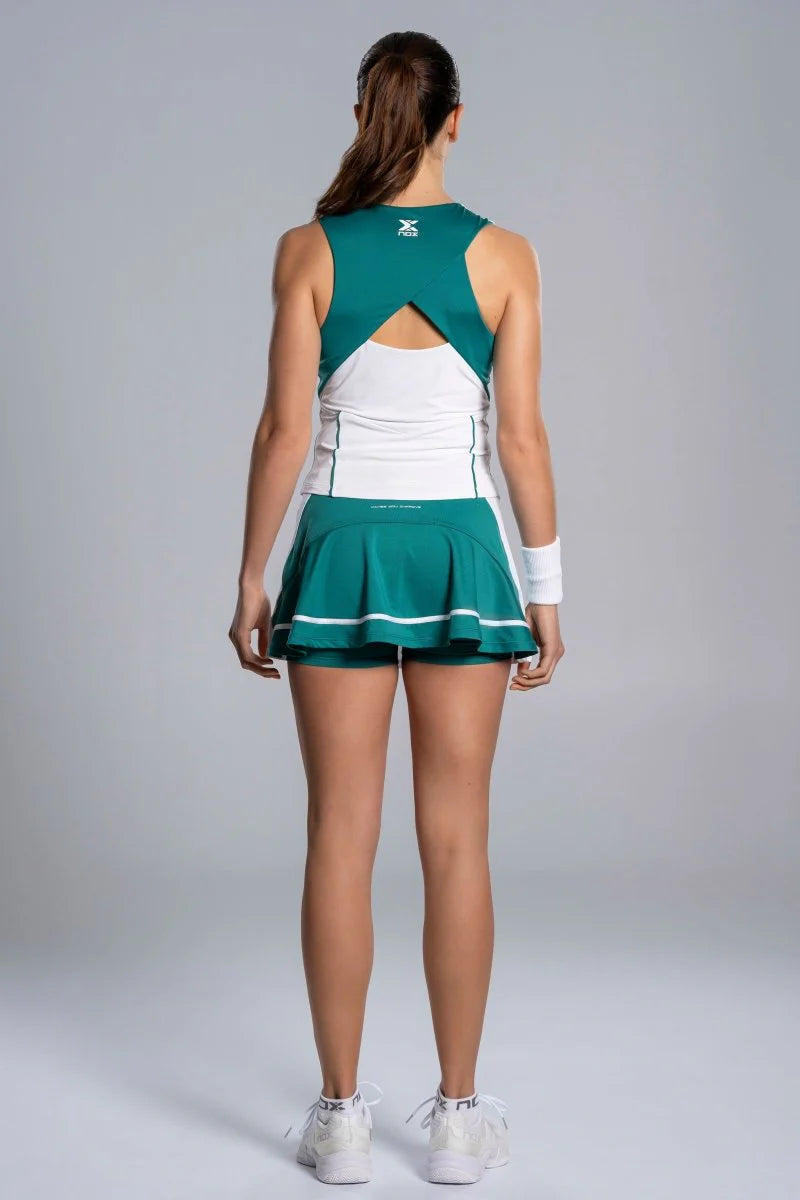 Conjunto Nox de falda y tirantes para jugadoras de pádel- Equipacion oficial en Padel Storage