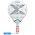 Load the image into the gallery view, Pala de pádel Nox AT10 Genius 18K Alum Argentina LTD 2026 en blanco con detalles celeste y oro
