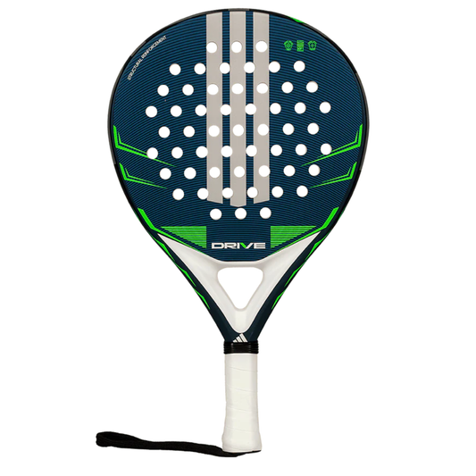 Pala de pádel Adidas Drive 2026 en color azul y blanco con franjas verticales. Molde redondo de iniciación que ofrece máximo confort ligereza y un control total para los primeros partidos en la pista. 