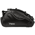 Cargar la imagen en la vista de la galería, Paletero de pádel Nox Pro Series en color negro. Bolsa de gran capacidad con compartimentos ventilados para tenis, bolsillos laterales rígidos y correas ergonómicas para mochila.   
