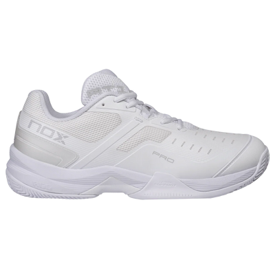 Tenis de pádel Nox AT10 Pro Blanco y Gris 2026, calzado técnico certificado en Padel Storage México